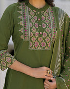 Skylee Cotton Printed Straight 3 Piece Kurta Set For Woman