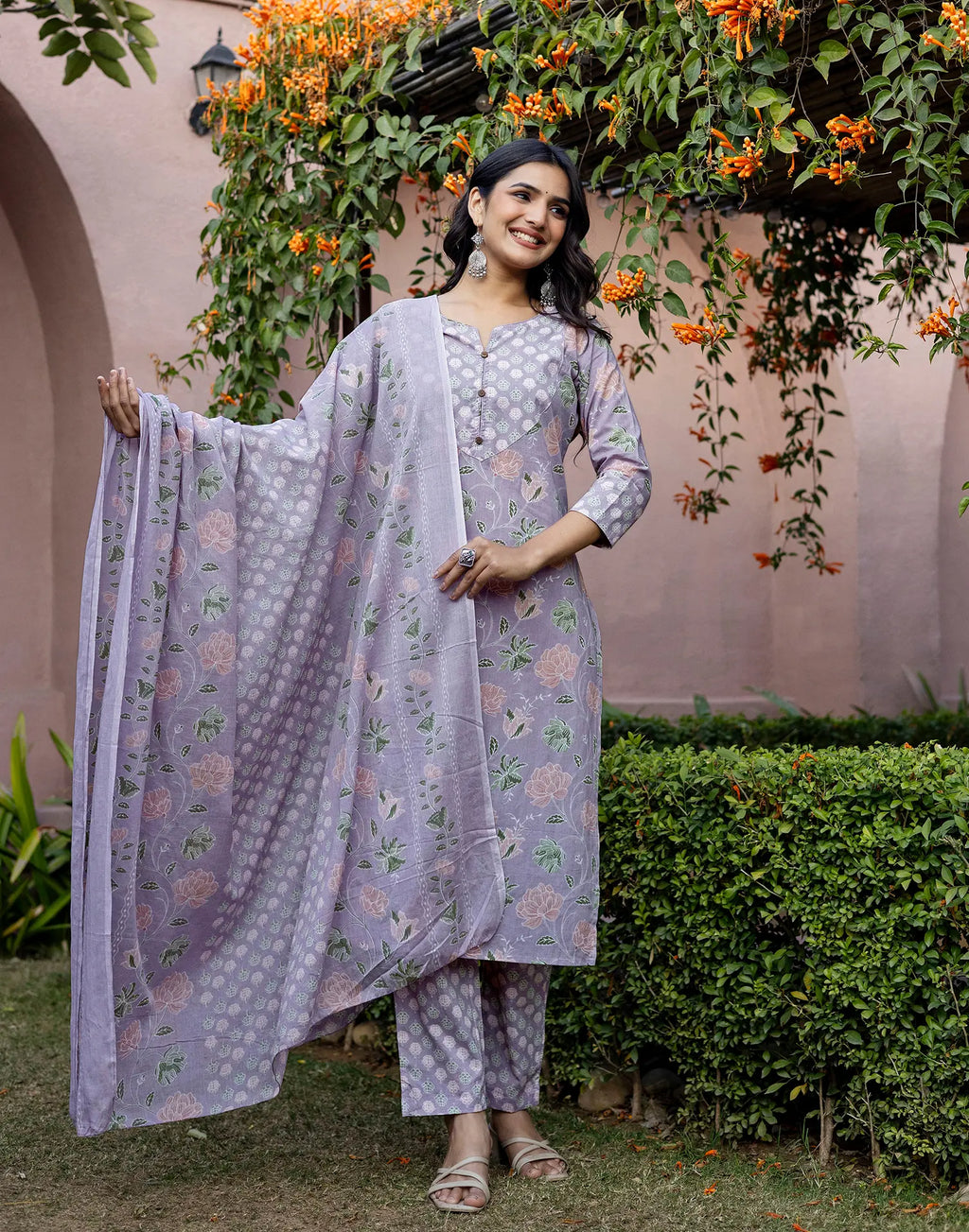 Skylee Cotton Floral Print Straight 3 Piece Kurta Set For Woman
