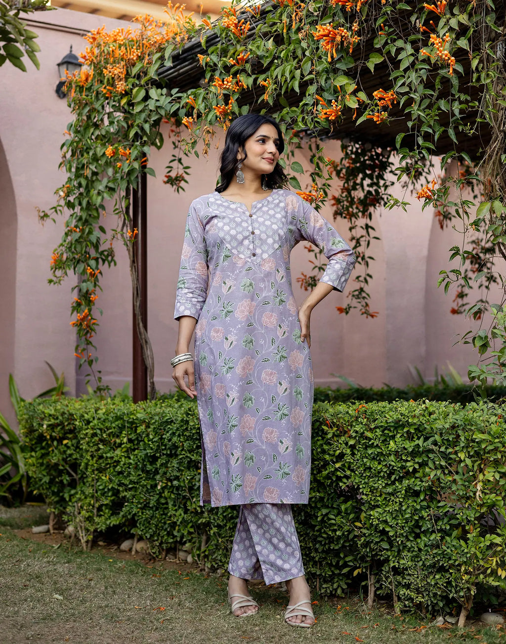 Skylee Cotton Floral Print Straight 3 Piece Kurta Set For Woman