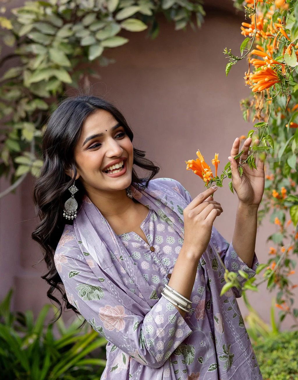 Skylee Cotton Floral Print Straight 3 Piece Kurta Set For Woman