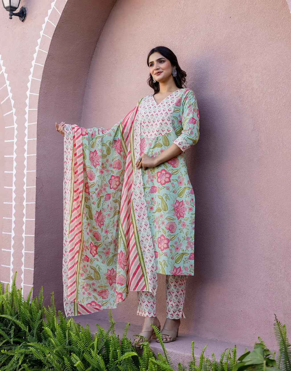 Skylee Viscose Floral Print Straight 3 Piece Kurta Set For Woman