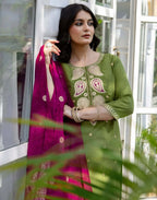 Skylee Silk Blend Embroidered Straight 3 Piece Kurta Set For Woman