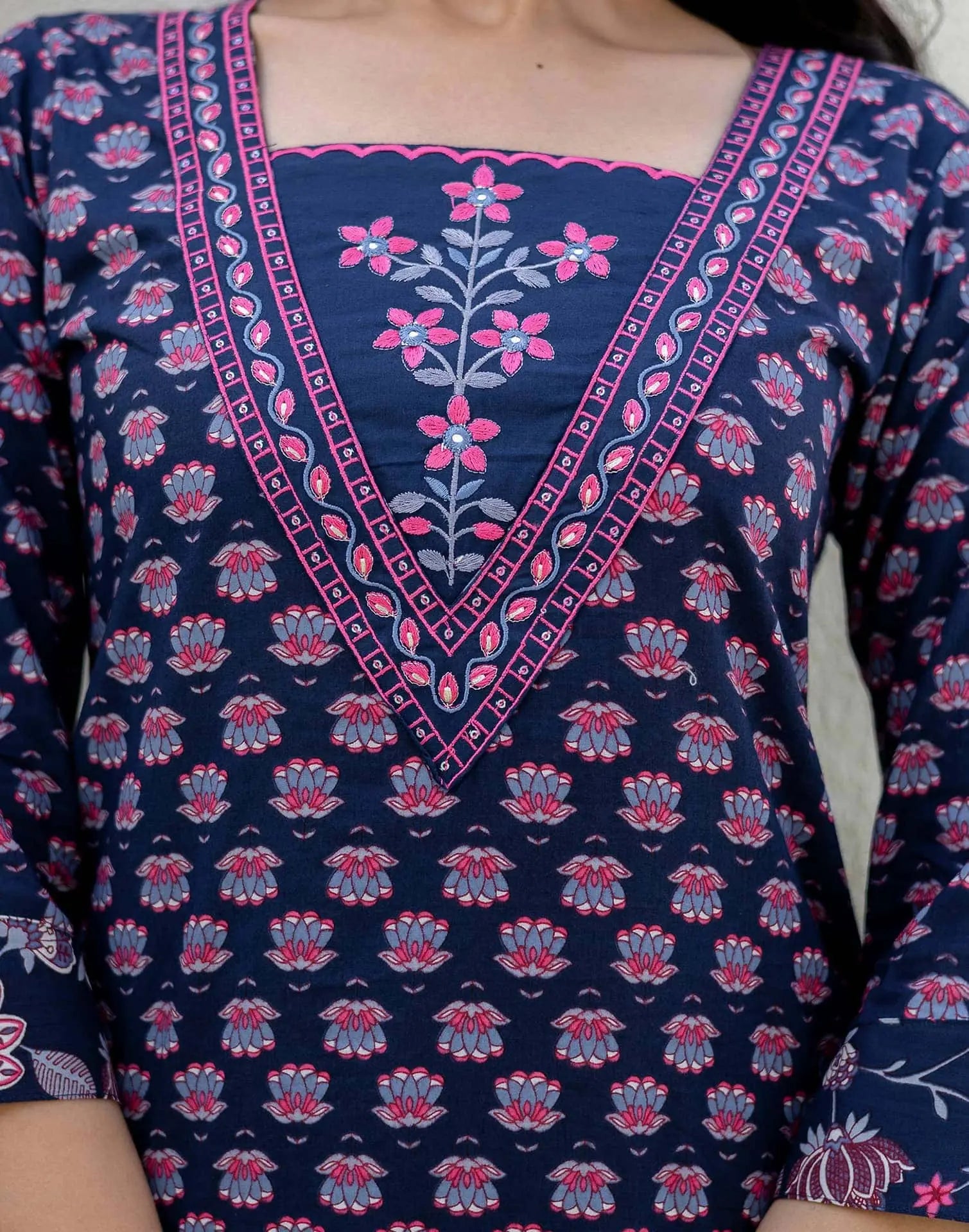 Skylee Viscose Rayon Embroidered Straight 3 Piece Kurta Set For Woman