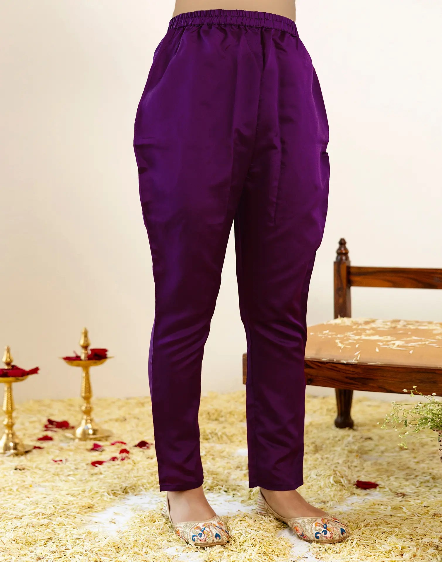 Skylee Silk Woven Straight 3 Piece Kurta Set For Woman