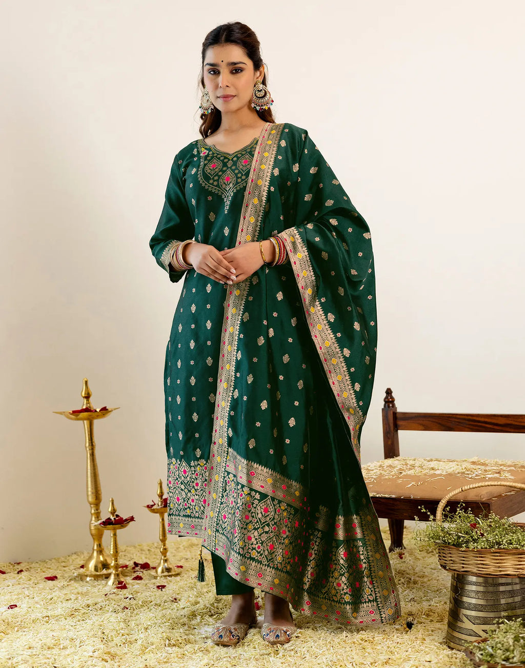 Skylee Silk Woven Straight 3 Piece Kurta Set For Woman