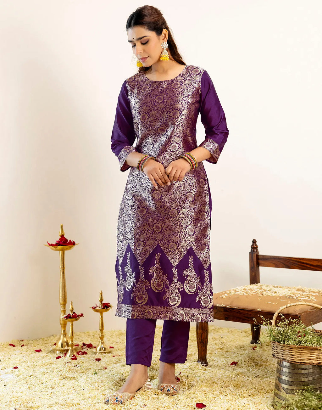 Skylee Silk Woven Straight 3 Piece Kurta Set For Woman