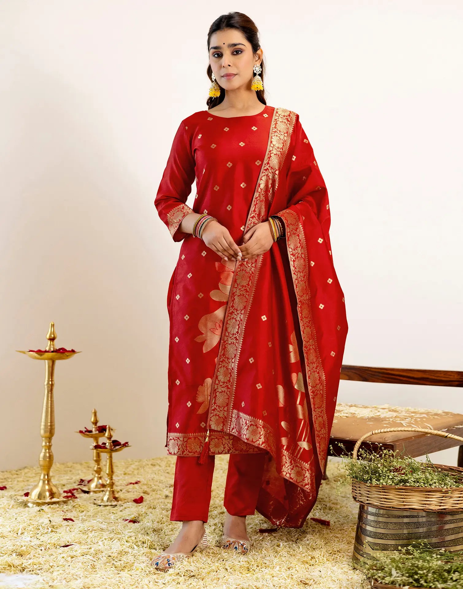 Skylee Silk Woven Straight 3 Piece Kurta Set For Woman