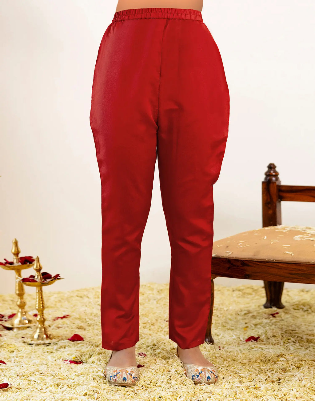 Skylee Silk Woven Straight 3 Piece Kurta Set For Woman