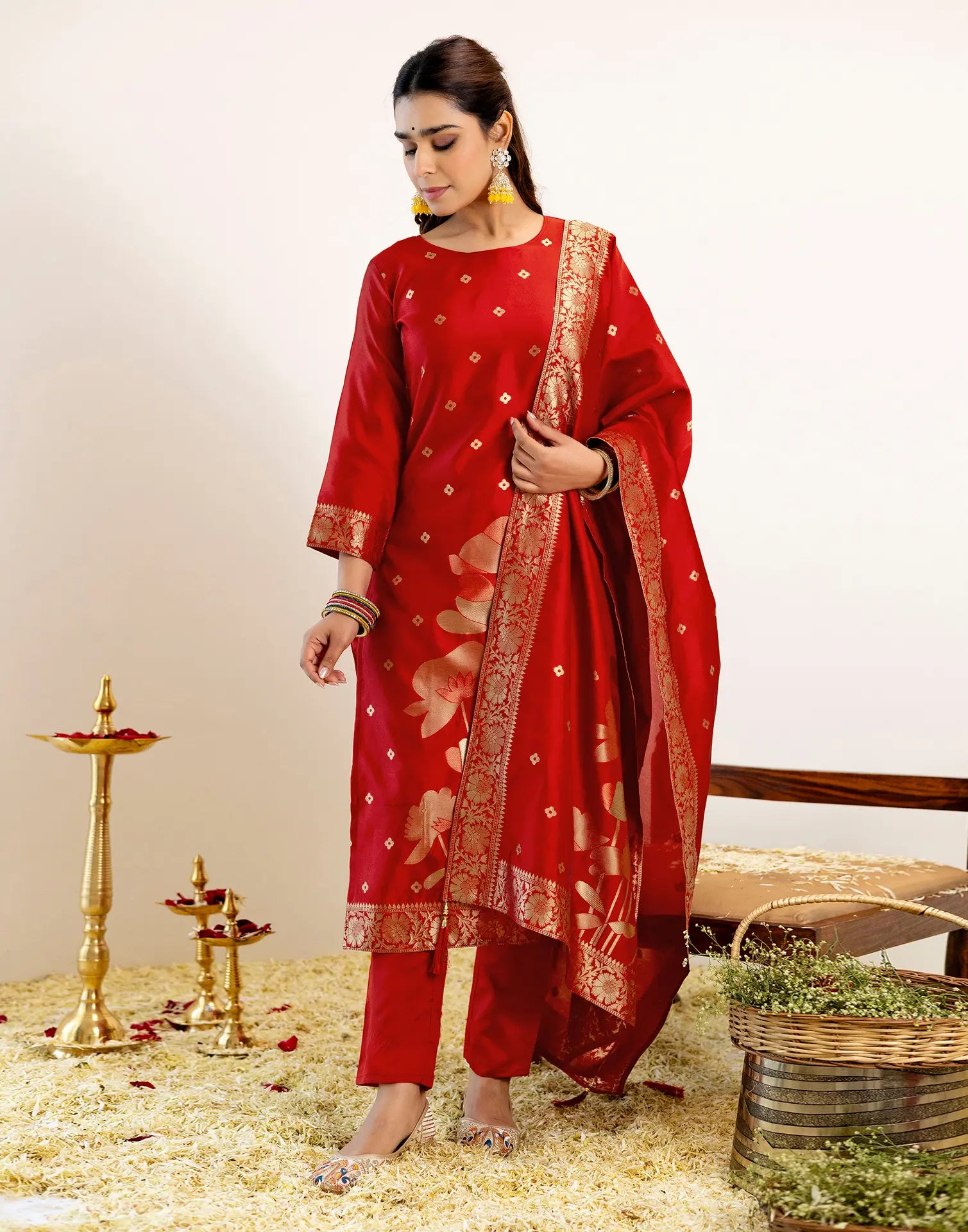 Skylee Silk Woven Straight 3 Piece Kurta Set For Woman