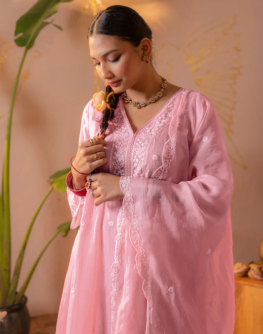 Baby Pink V-Neck Thread Embroidered Anarkali 3-Piece Kurta Set with Organza Dupatta