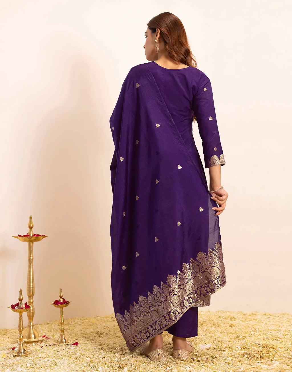 Skylee Silk Woven Straight 3 Piece Kurta Set For Woman