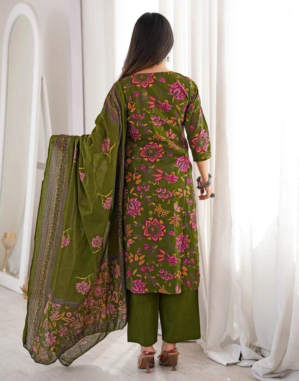 Moss Green Round Neck Printed Straight 3 Piece Kurta Set with Dupatta