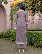 Skylee Cotton Woven Straight 3 Piece Kurta Set For Woman
