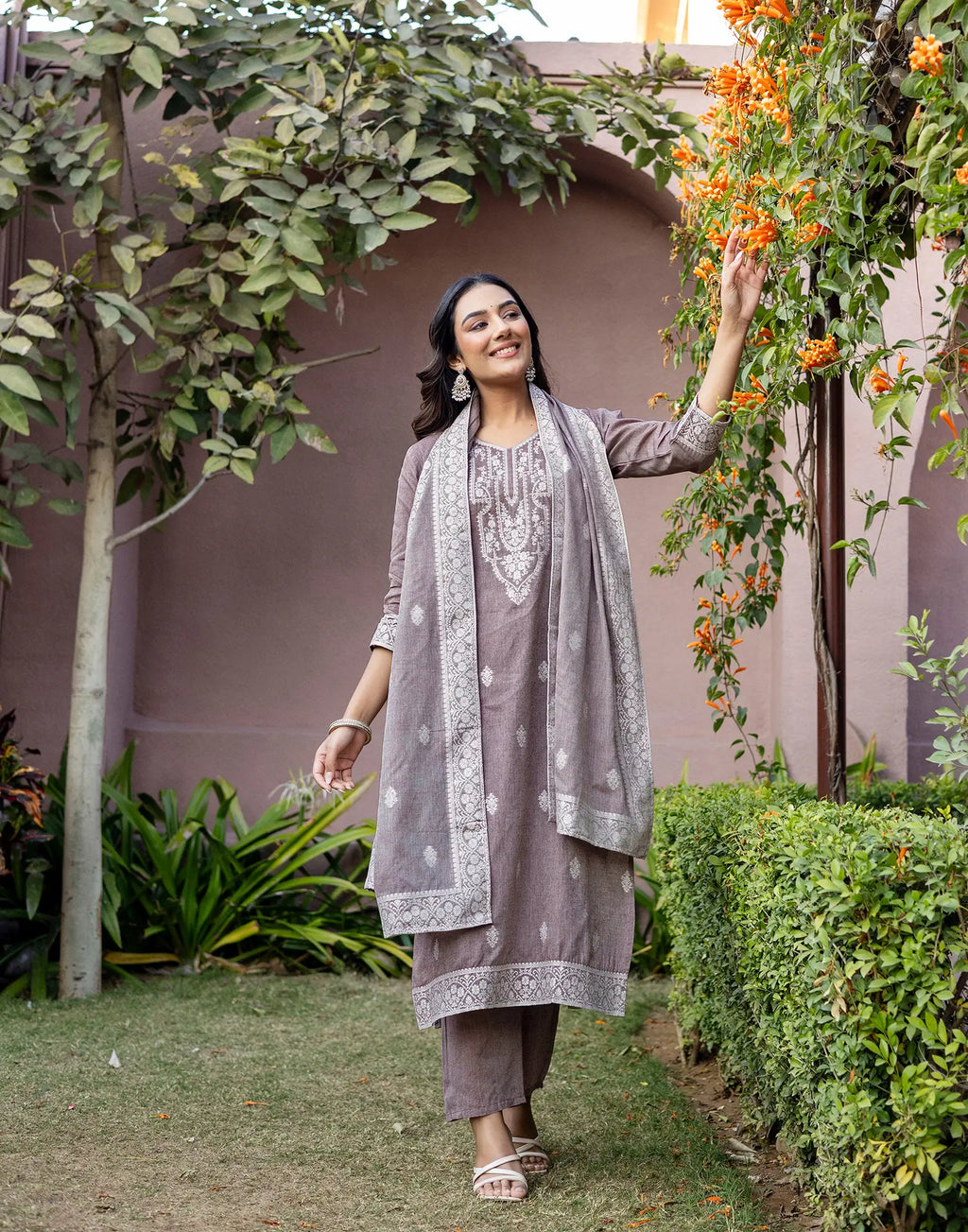 Skylee Cotton Woven Straight 3 Piece Kurta Set For Woman
