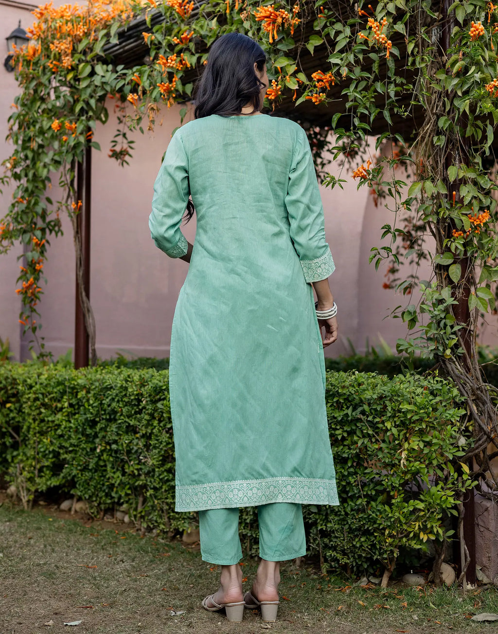 Skylee Cotton Woven Straight 3 Piece Kurta Set For Woman