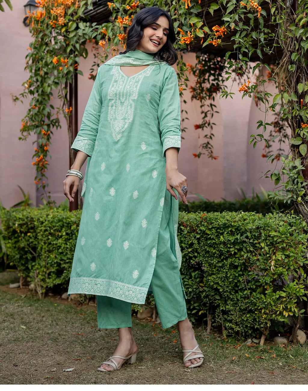 Skylee Cotton Woven Straight 3 Piece Kurta Set For Woman