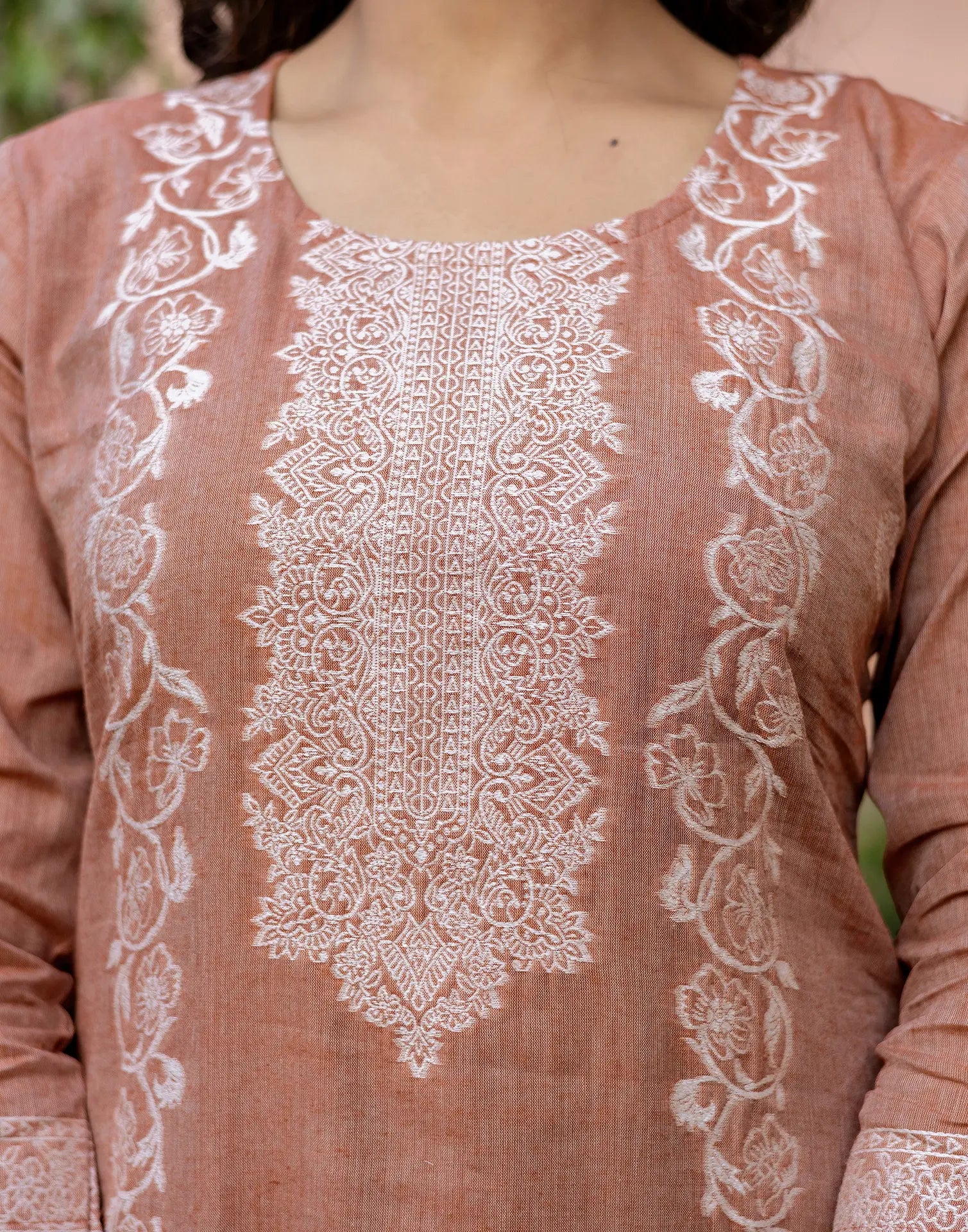 Skylee Cotton Woven Straight 3 Piece Kurta Set For Woman