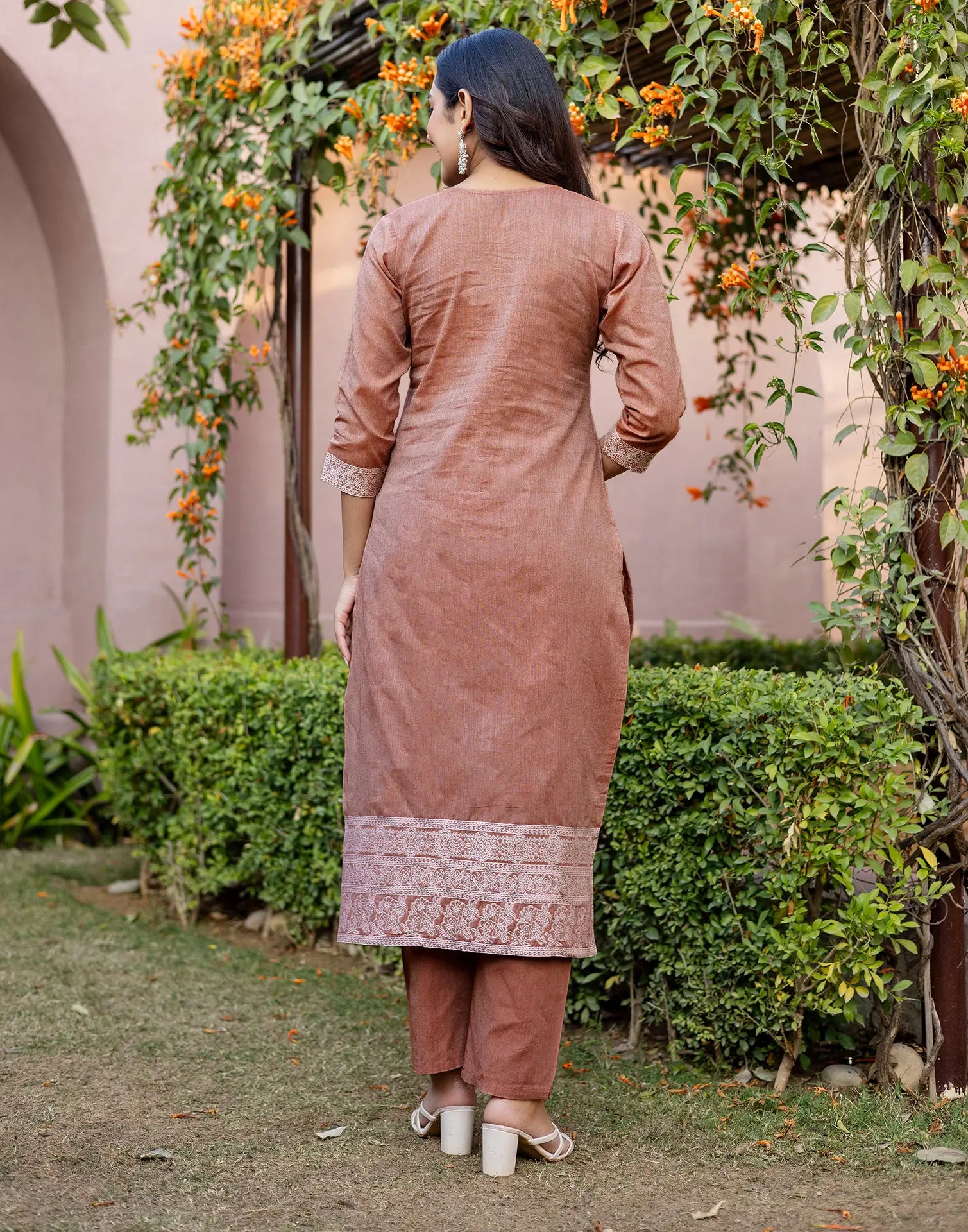 Skylee Cotton Woven Straight 3 Piece Kurta Set For Woman
