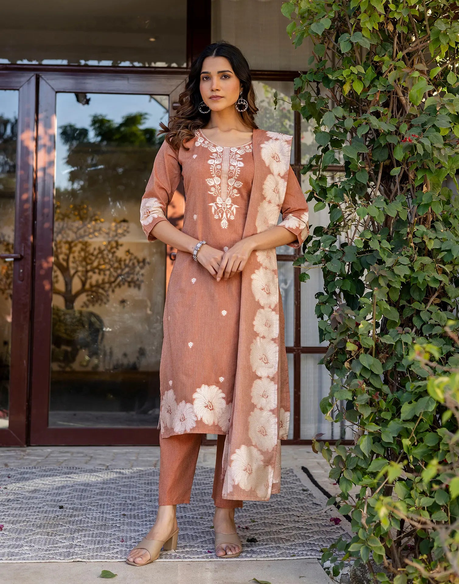 Skylee Cotton Woven Straight 3 Piece Kurta Set For Woman