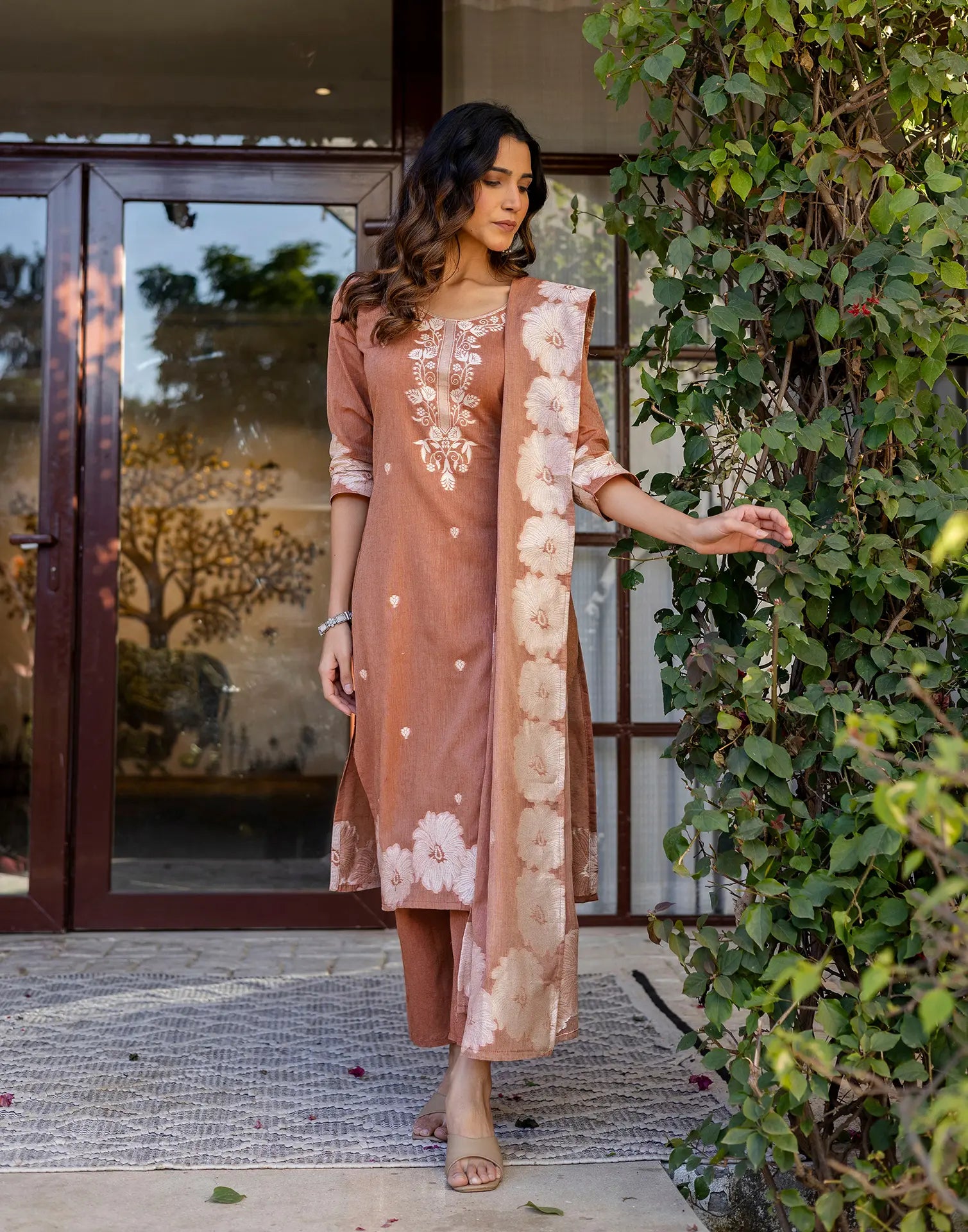Skylee Cotton Woven Straight 3 Piece Kurta Set For Woman