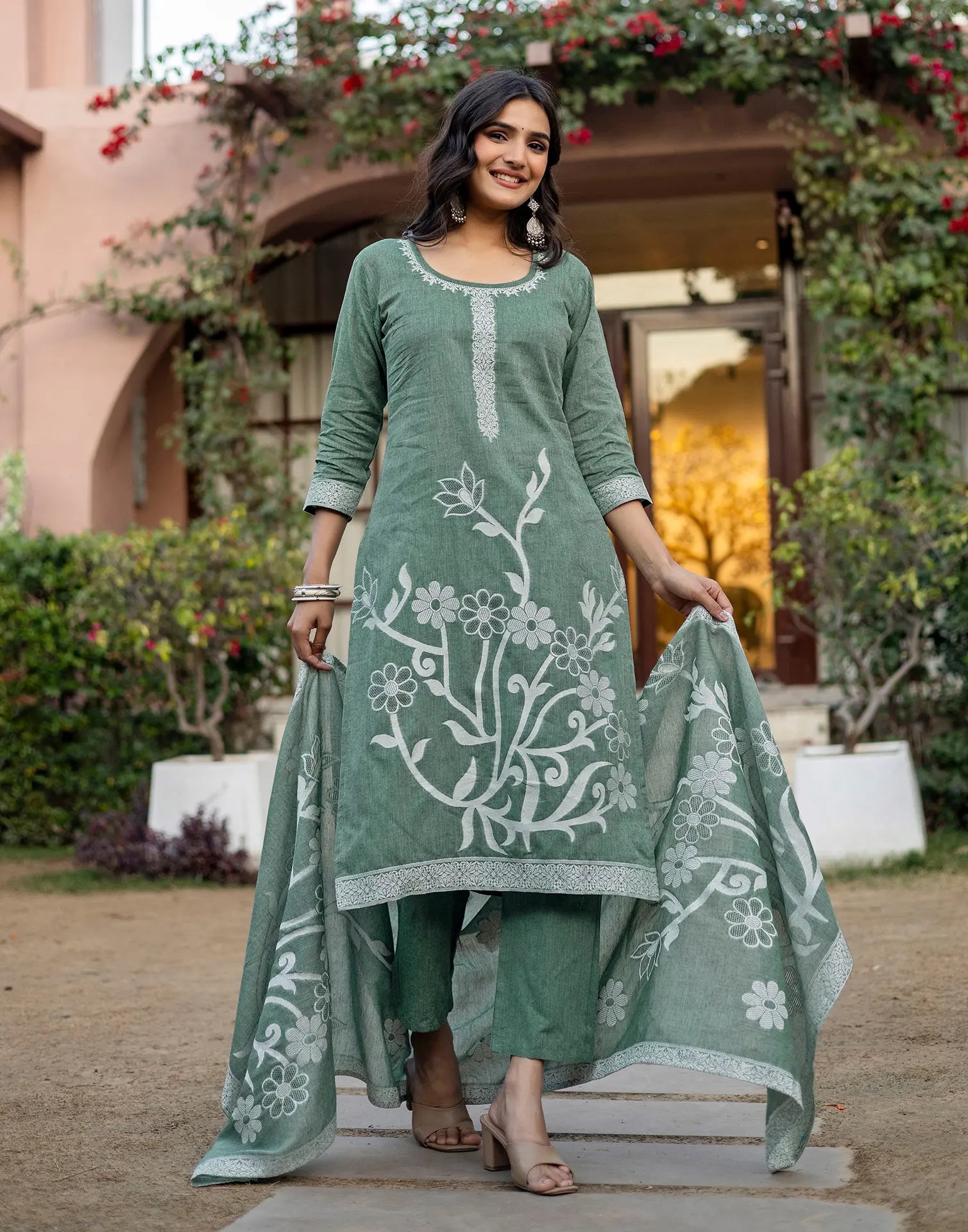 Skylee Cotton Woven Straight 3 Piece Kurta Set For Woman