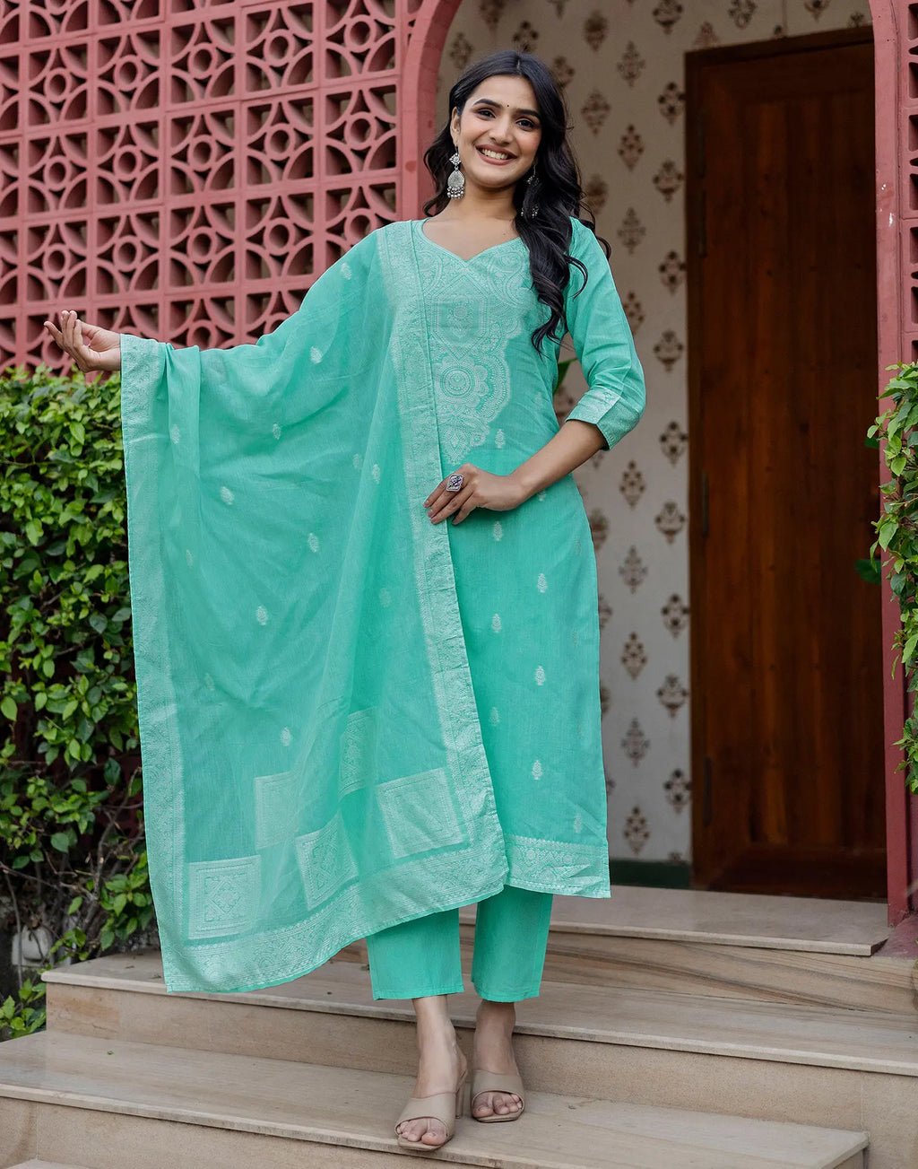 Skylee Cotton Woven Straight 3 Piece Kurta Set For Woman