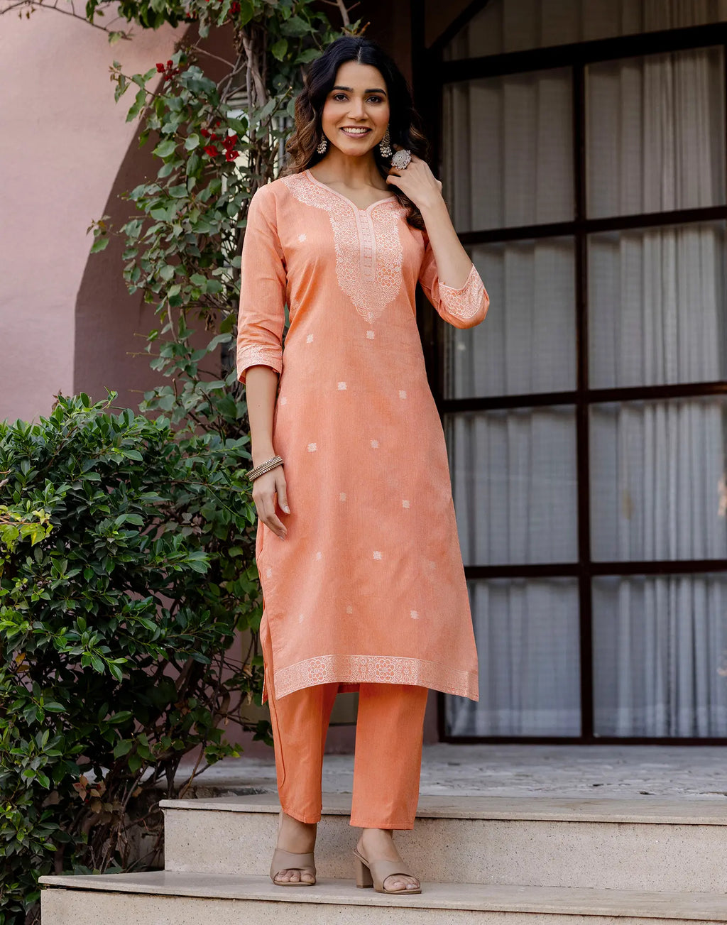 Skylee Cotton Woven Straight 3 Piece Kurta Set For Woman