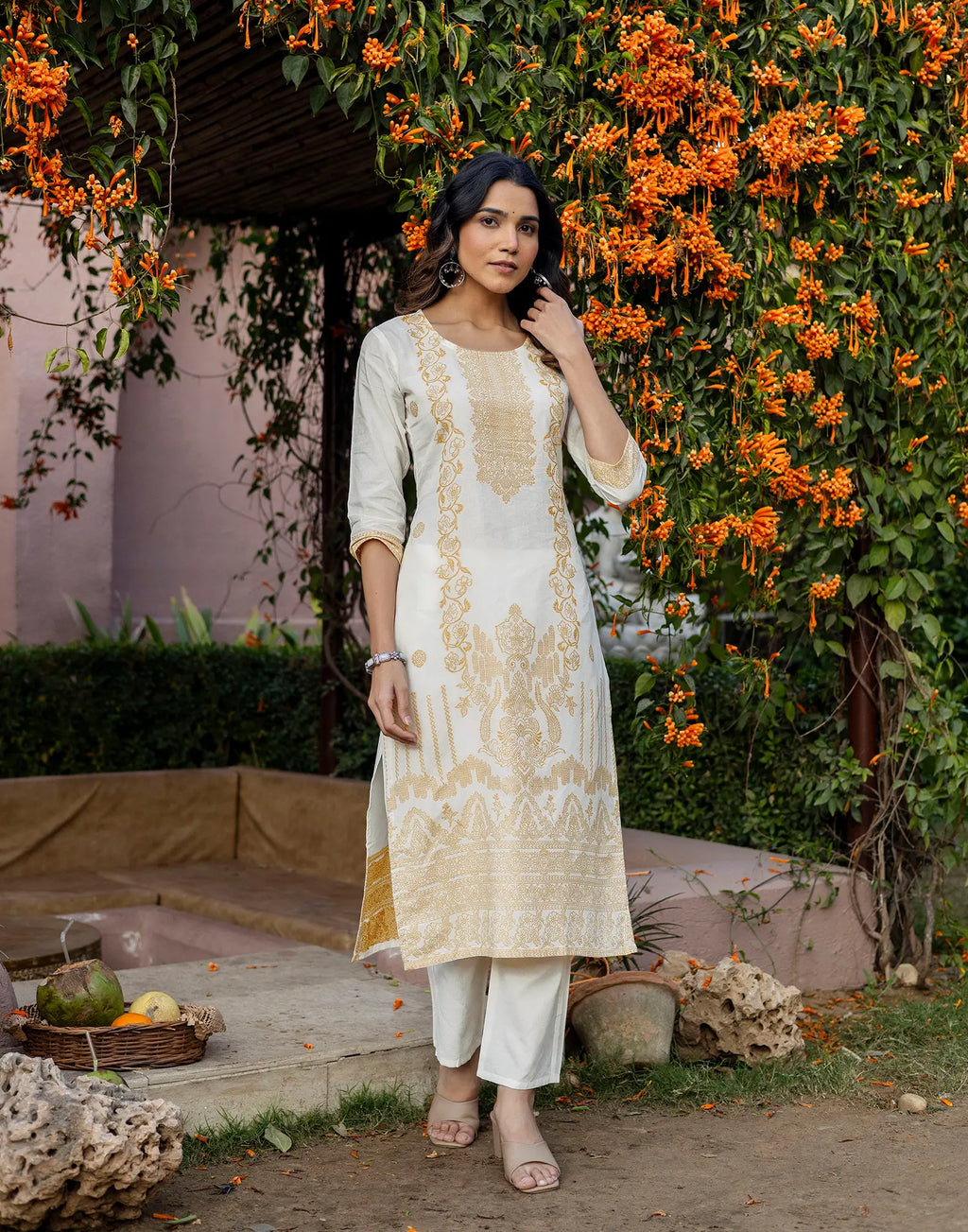 Skylee Cotton Woven Straight 3 Piece Kurta Set For Woman