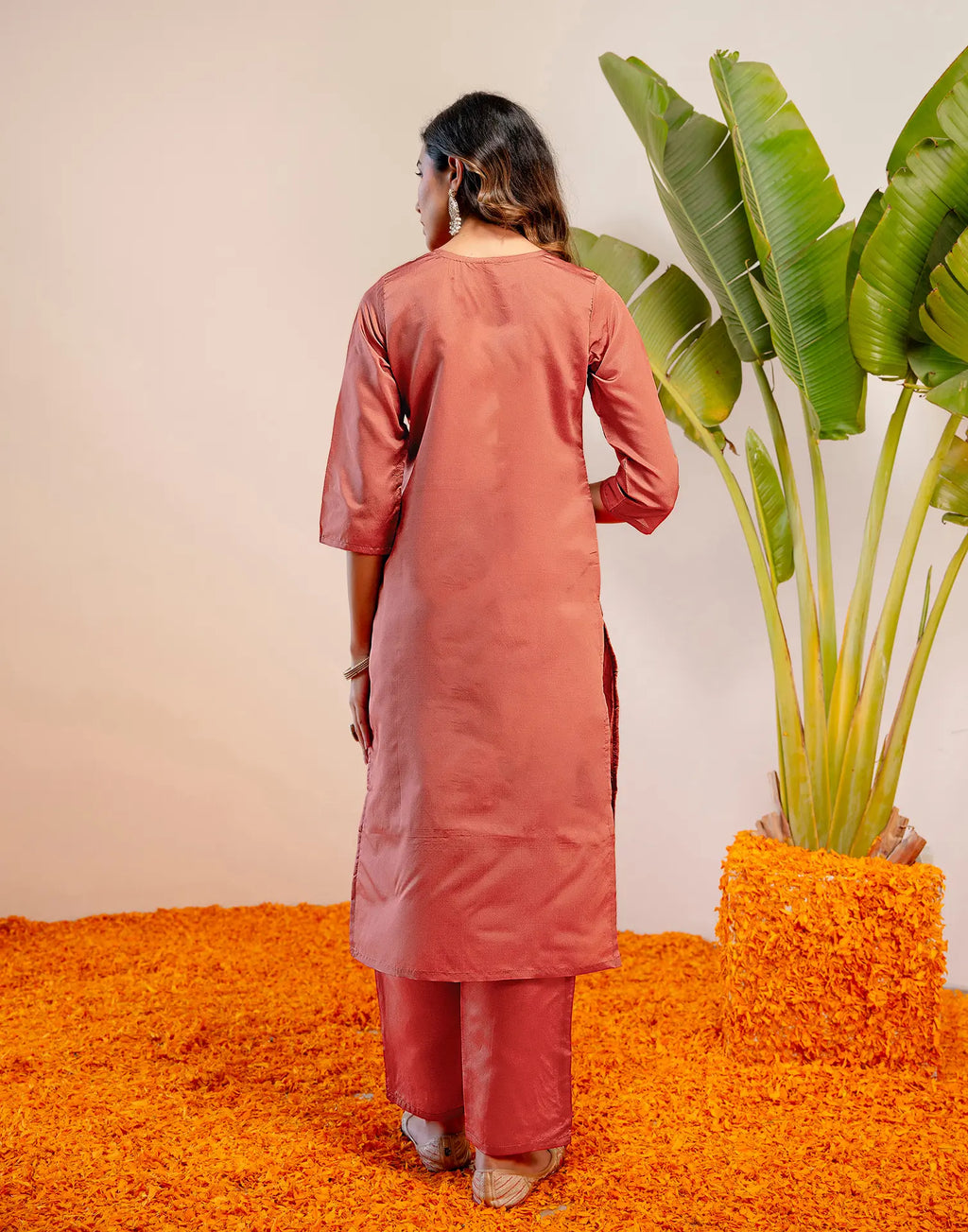 Peach Jam Round Neck Weaving Straight 3 Piece Kurta Set with Dupatta