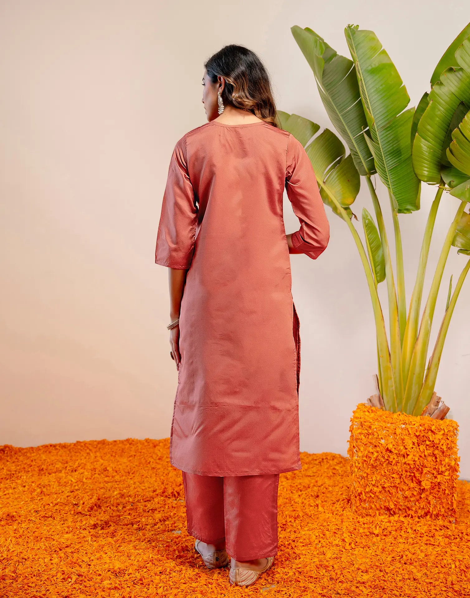 Peach Jam Round Neck Weaving Straight 3 Piece Kurta Set with Dupatta