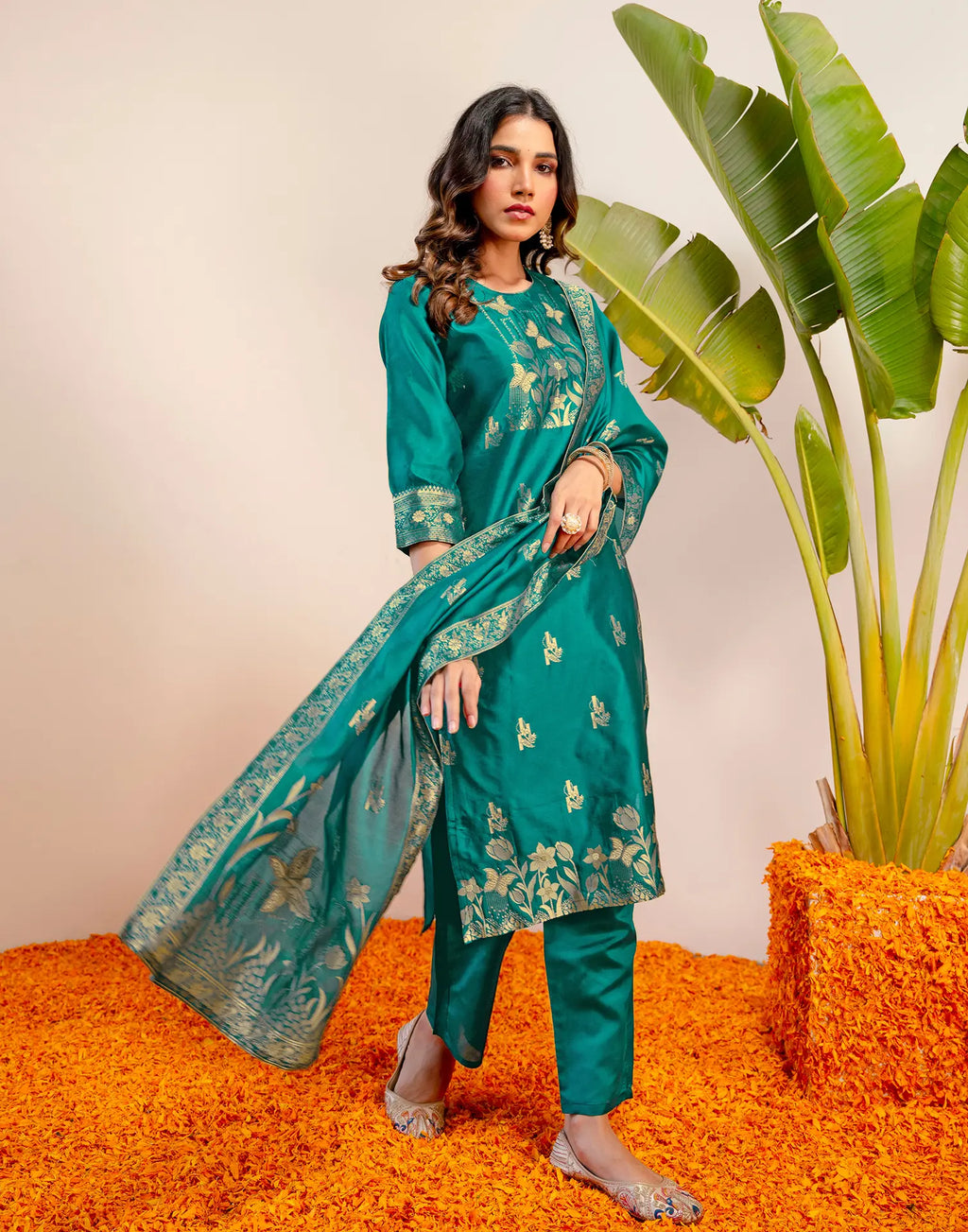 Skylee Silk Woven Straight 3 Piece Kurta Set For Woman