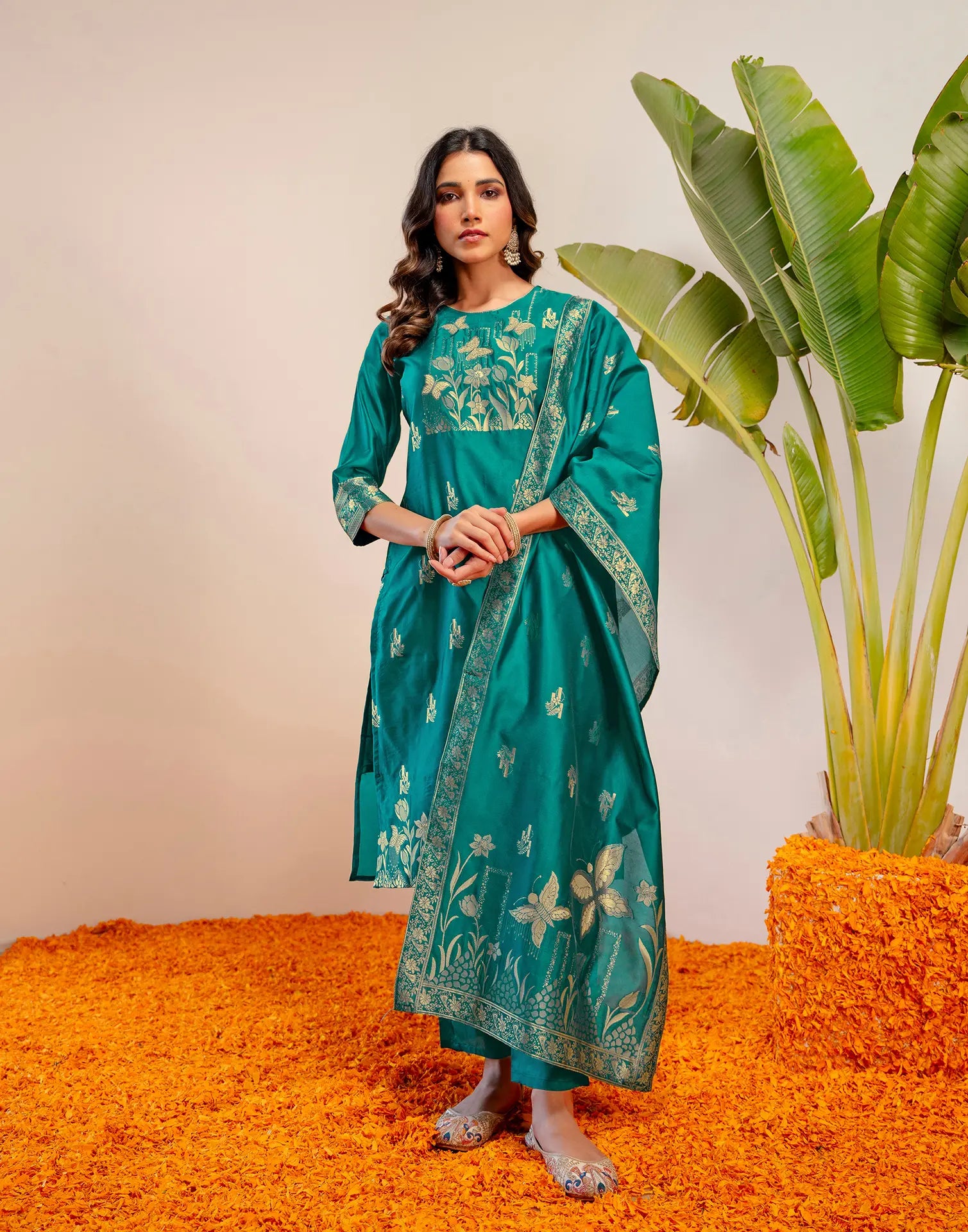 Skylee Silk Woven Straight 3 Piece Kurta Set For Woman