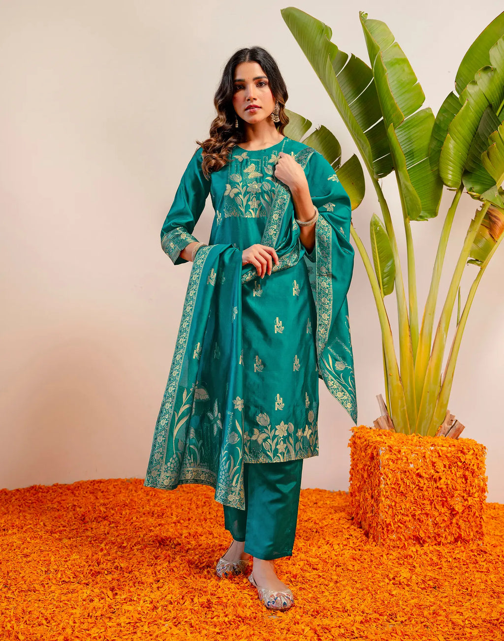 Skylee Silk Woven Straight 3 Piece Kurta Set For Woman