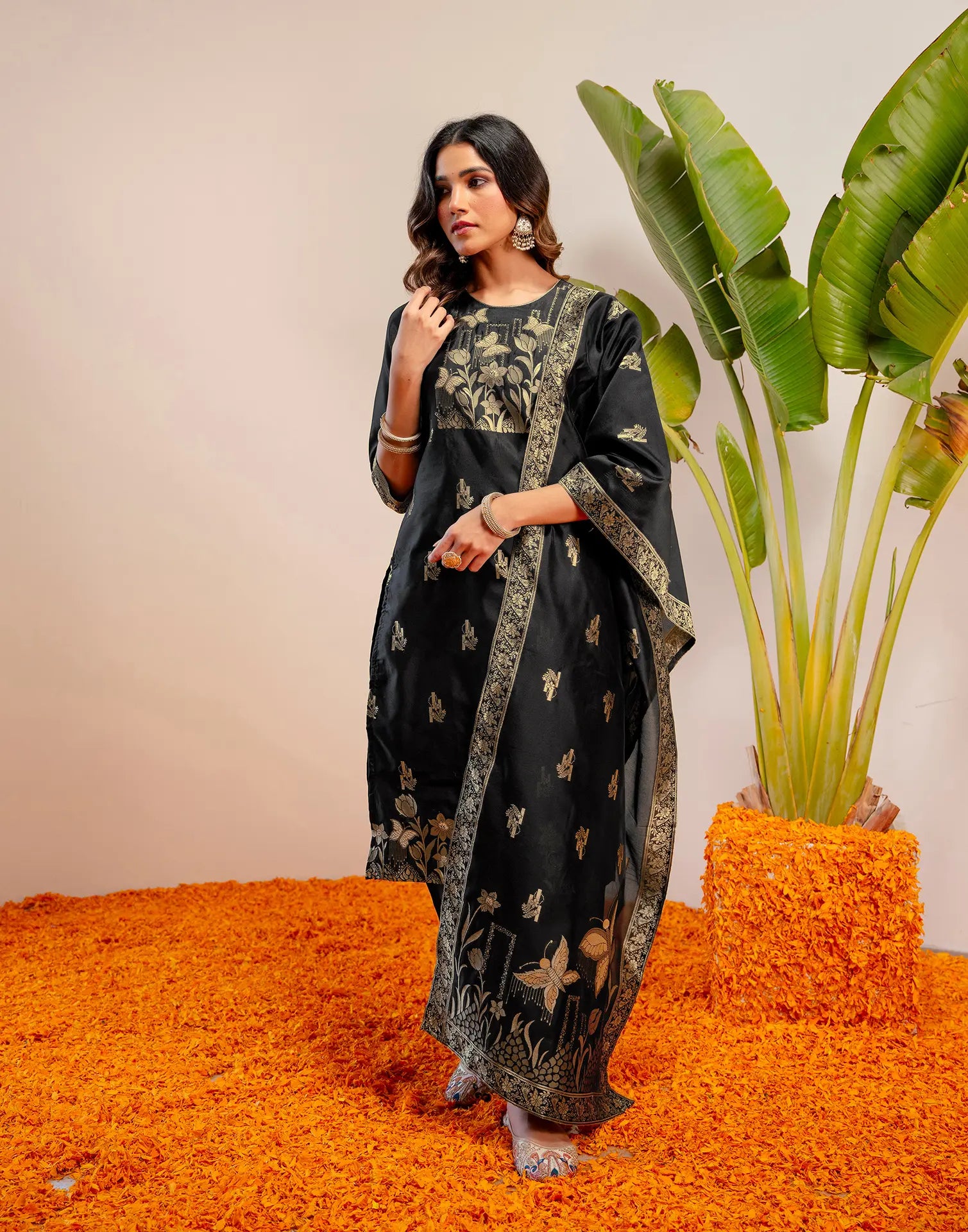 Skylee Silk Woven Straight 3 Piece Kurta Set For Woman