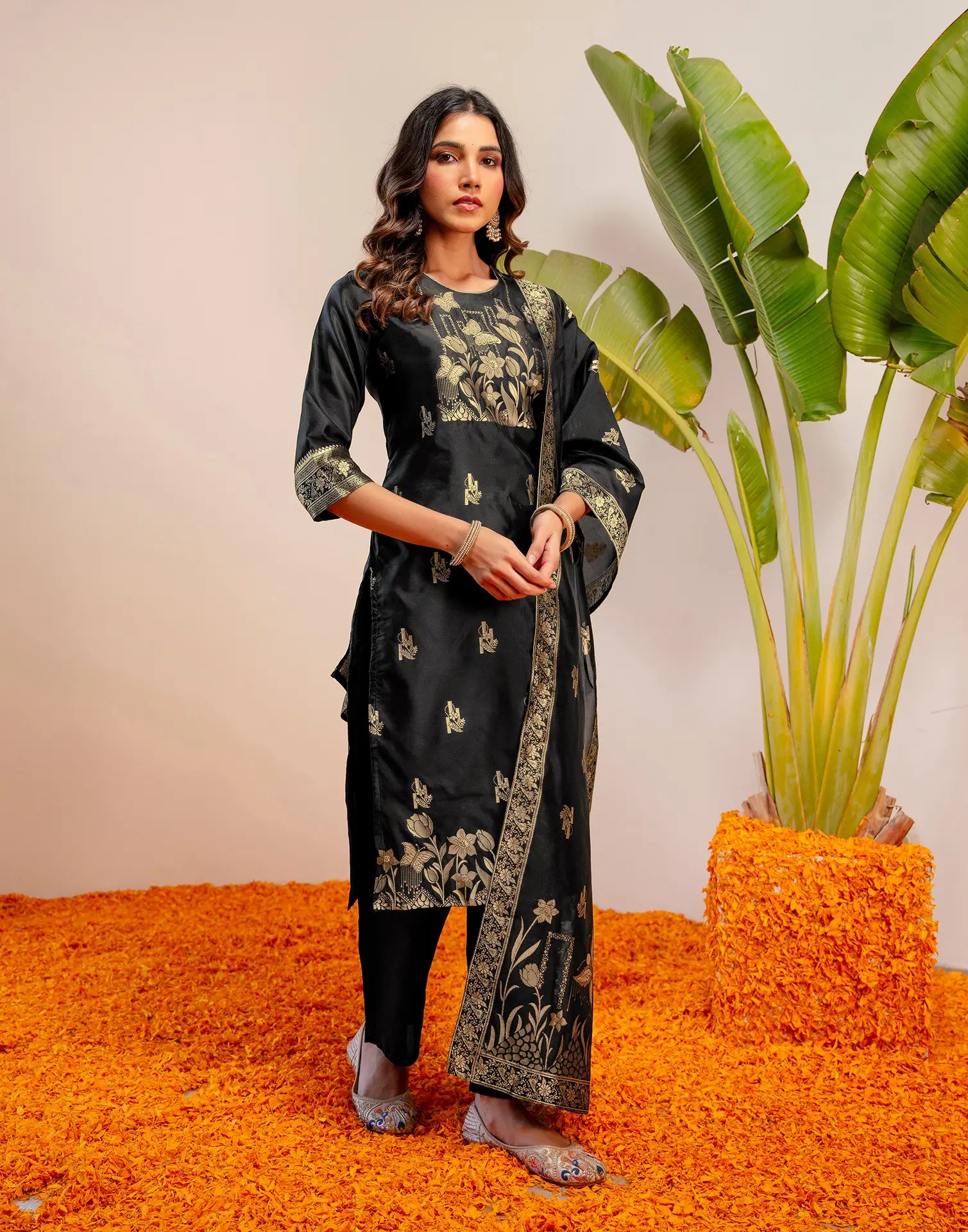 Skylee Silk Woven Straight 3 Piece Kurta Set For Woman