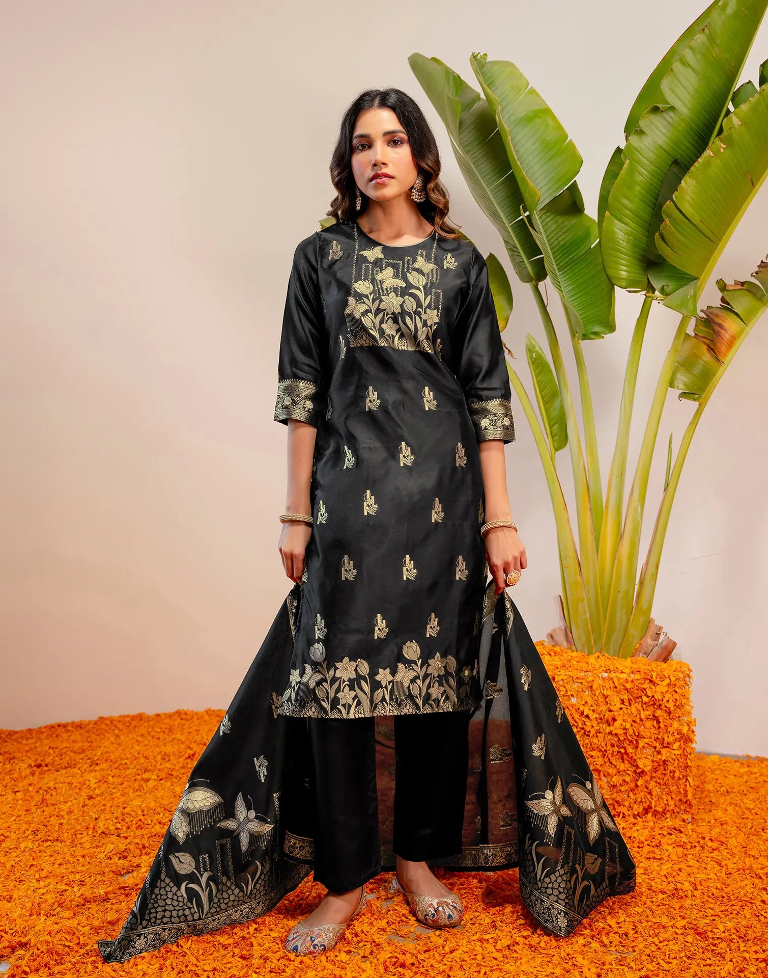 Skylee Silk Woven Straight 3 Piece Kurta Set For Woman