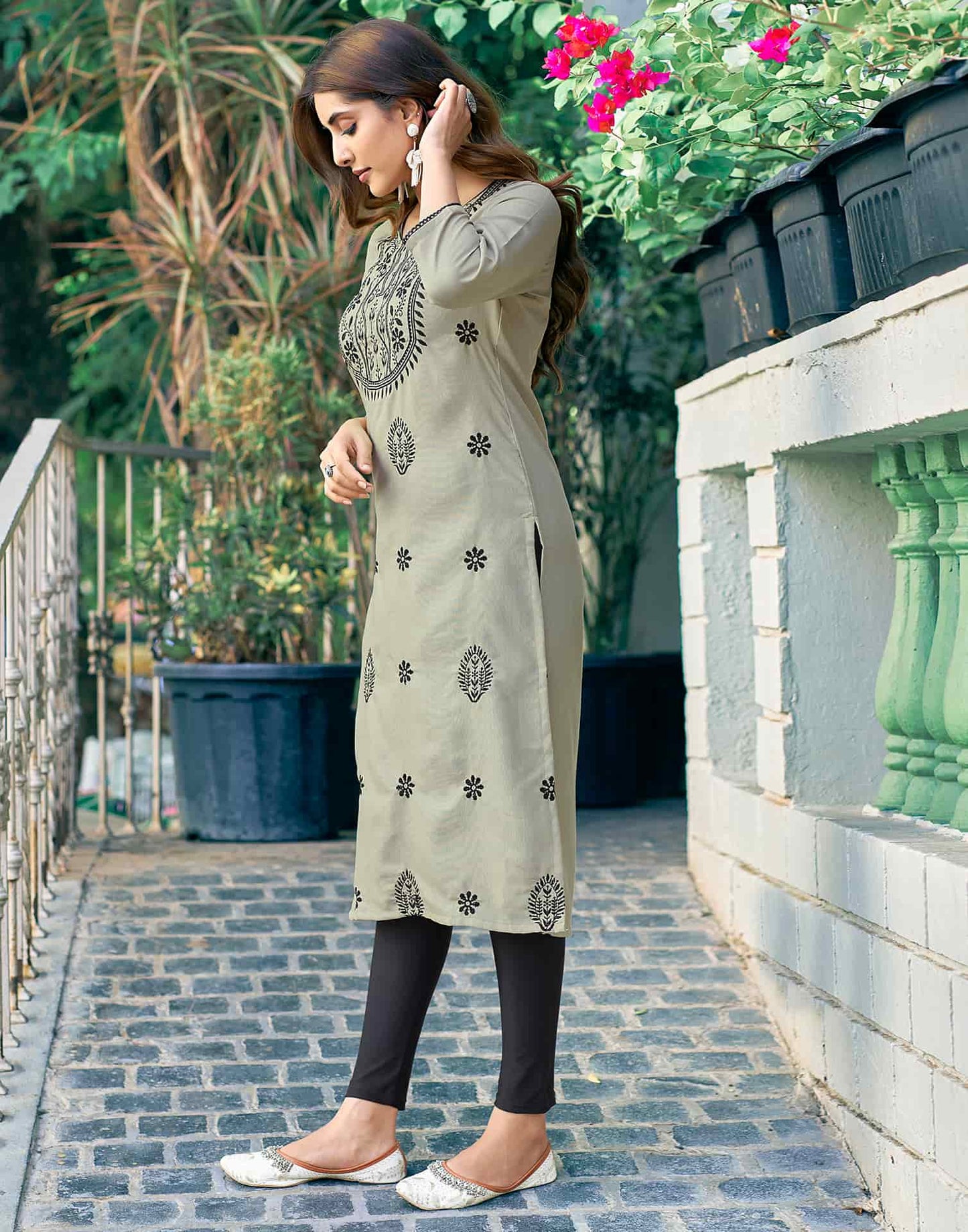 Cotton Embroidered Straight Kurti