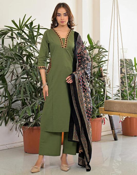 Viscose Rayon Embroidered Straight 3 Piece Kurta Set