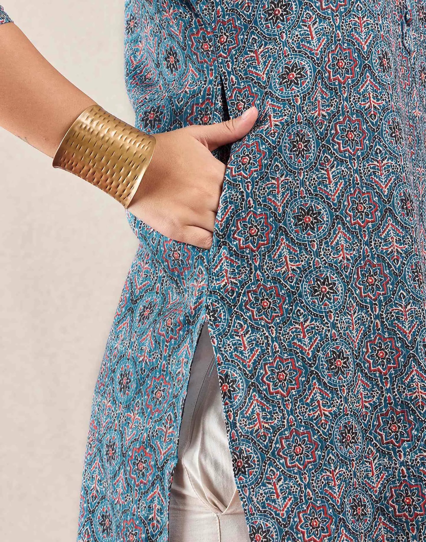 Cotton Embroidered Straight Round Neck Kurti