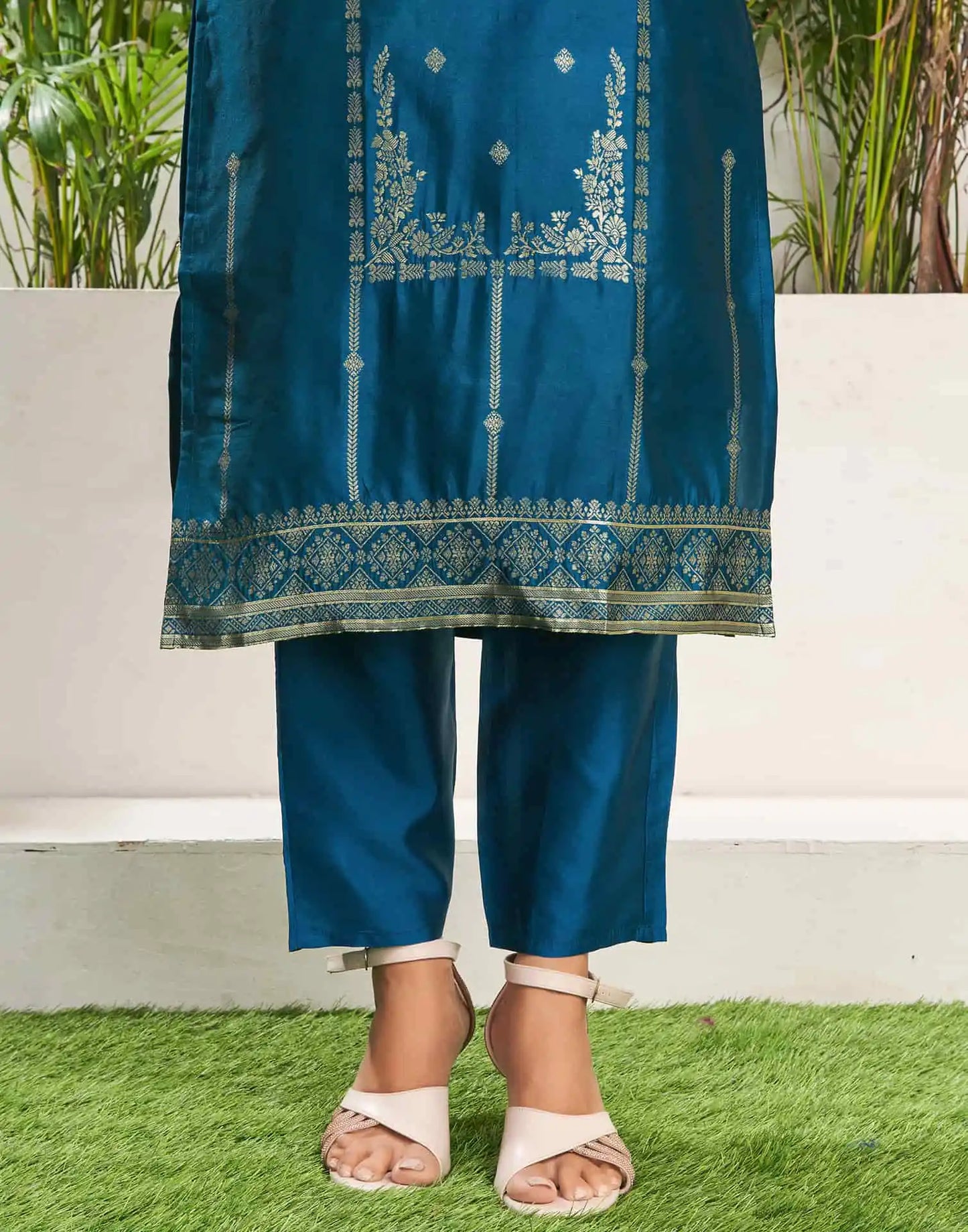 Affordable festival kurta set 