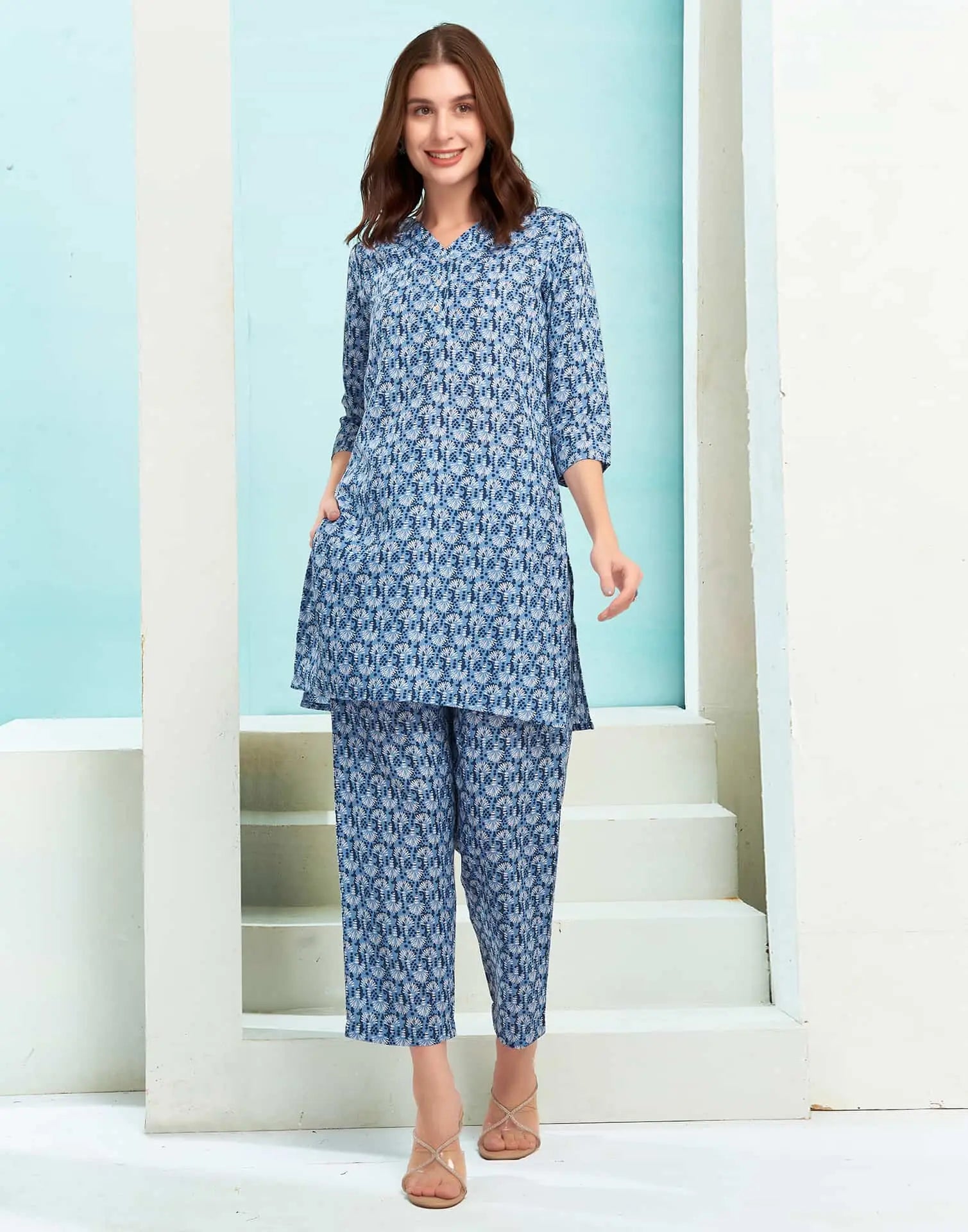 Skylee Cotton Blend Printed V-Neck Co-ord Set For Woman