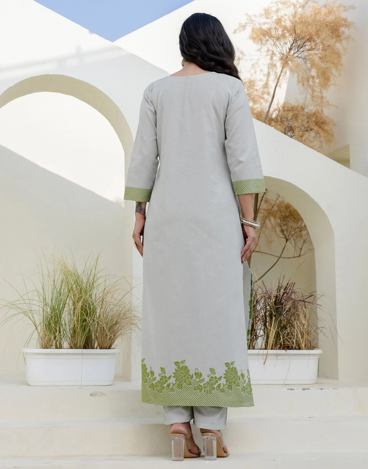 Affordable Grey Cotton Woven Straight Kurta Set Round-Neck Woven Cotton Kurti with Pant & Dupatta