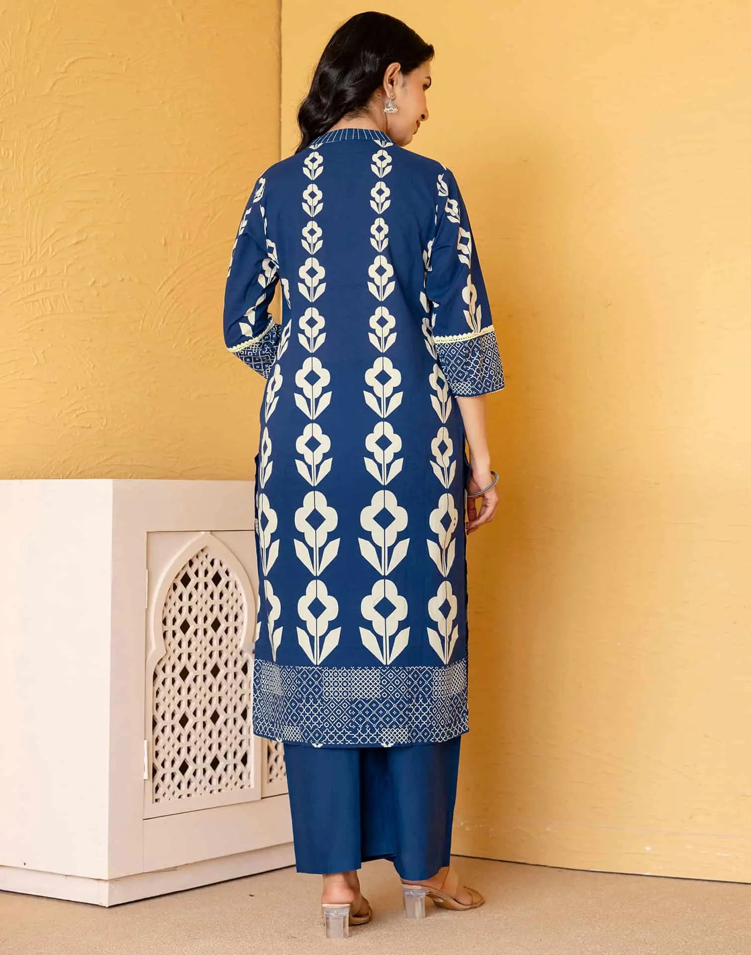 Affordable Blue Cotton Printed Straight Kurta Set with Mandarin Collar, Pant & Dupatta under 999
