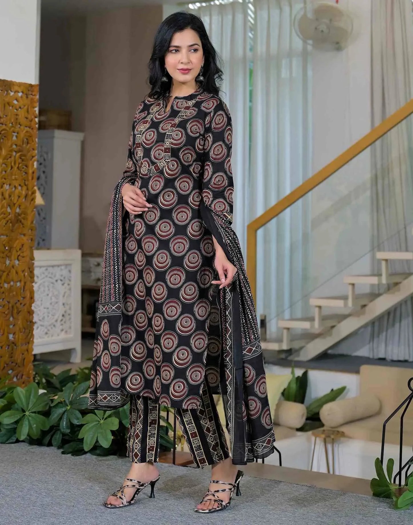 Cotton Printed Straight Mandarin Collar Kurta with Pant & Dupatta