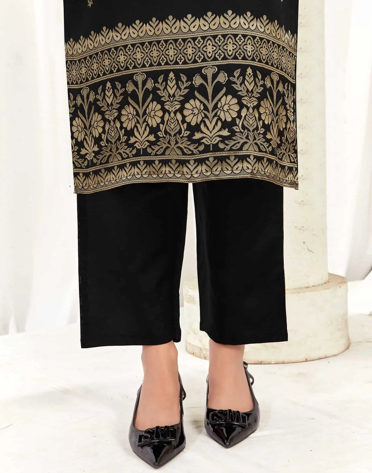 Silk Blend Jacquard Work Straight Kurta with Pant & Dupatta