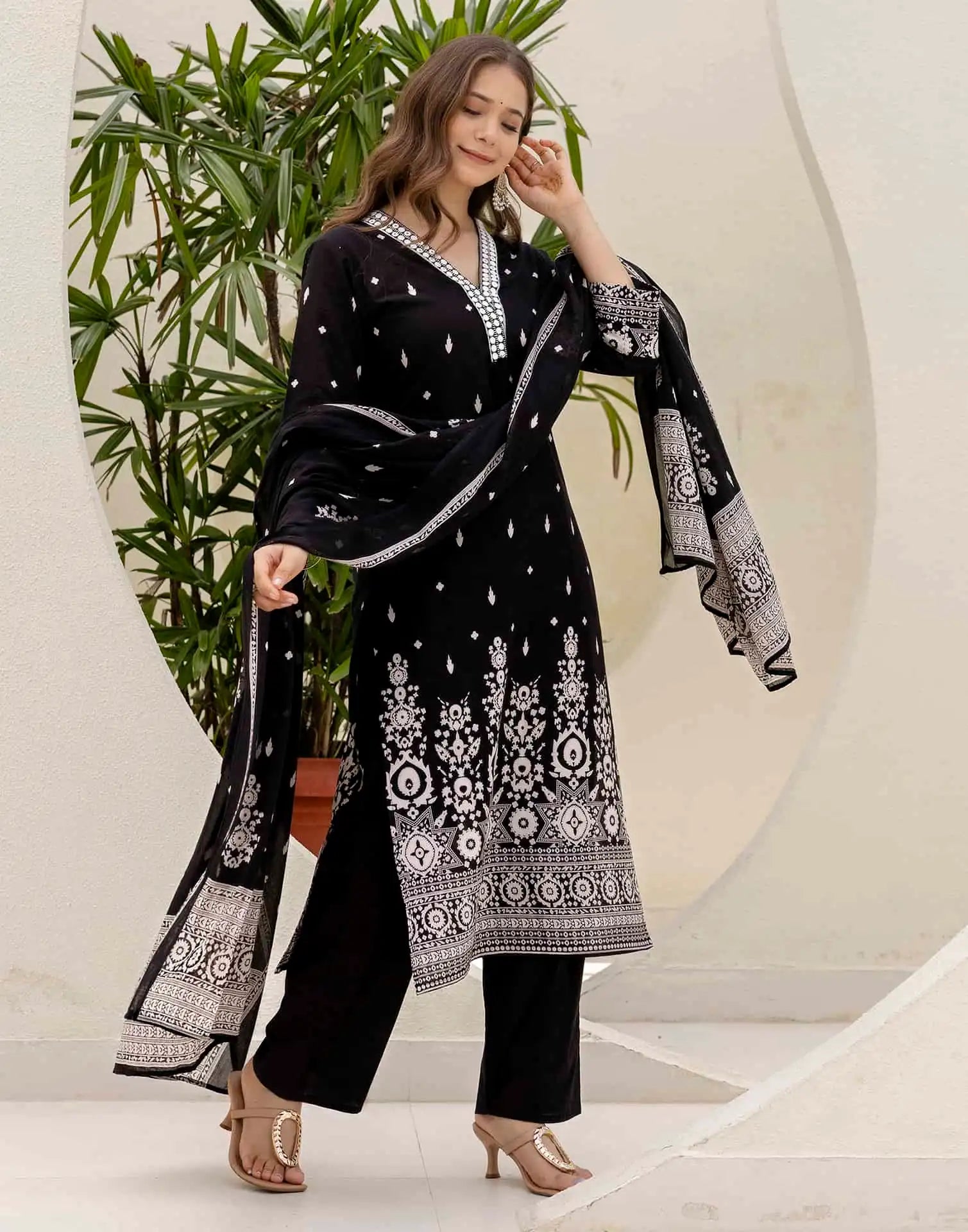 Skylee Cotton Embroidered Straight 3 Piece Kurta Set For Woman