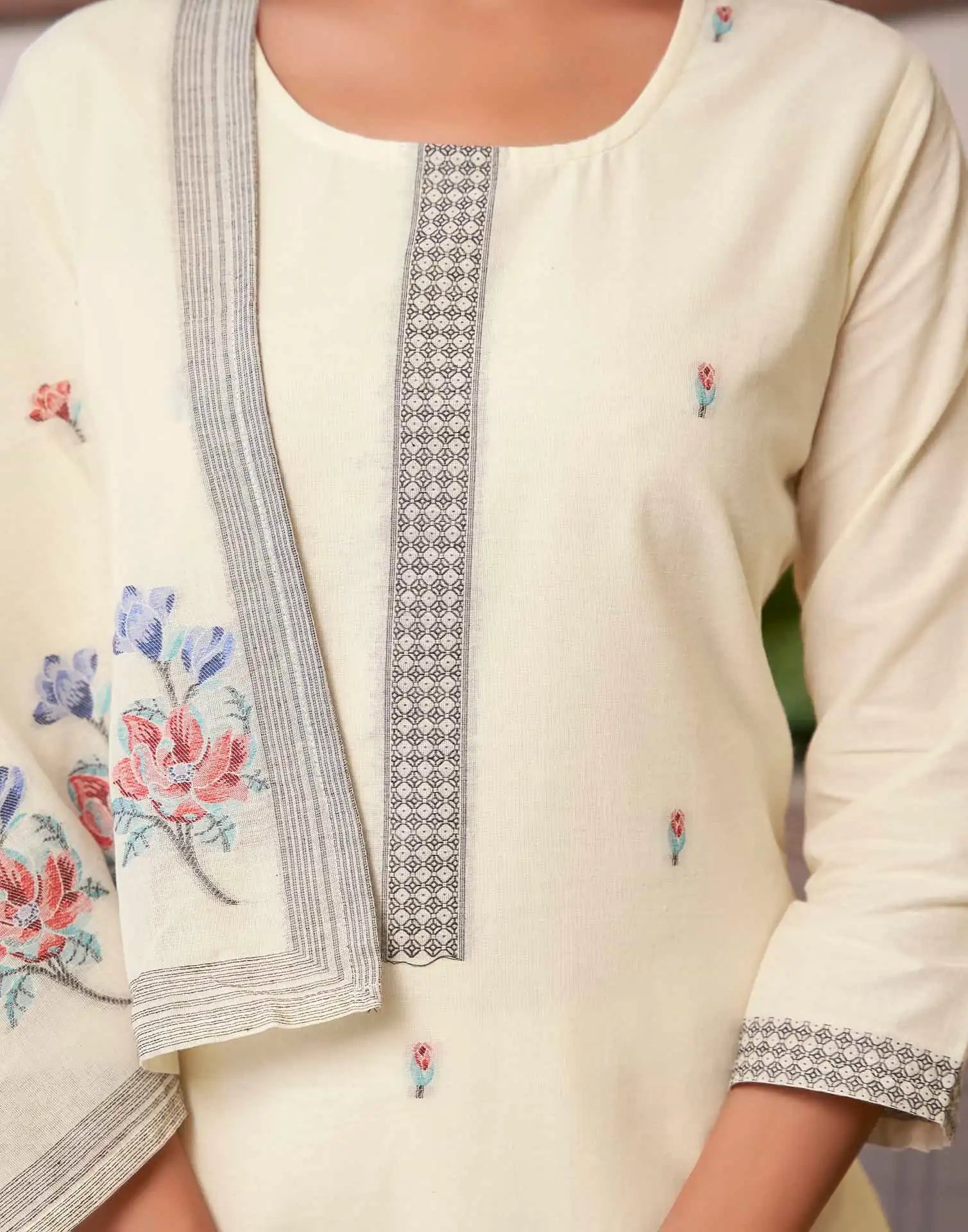 affordable round neck kurta 