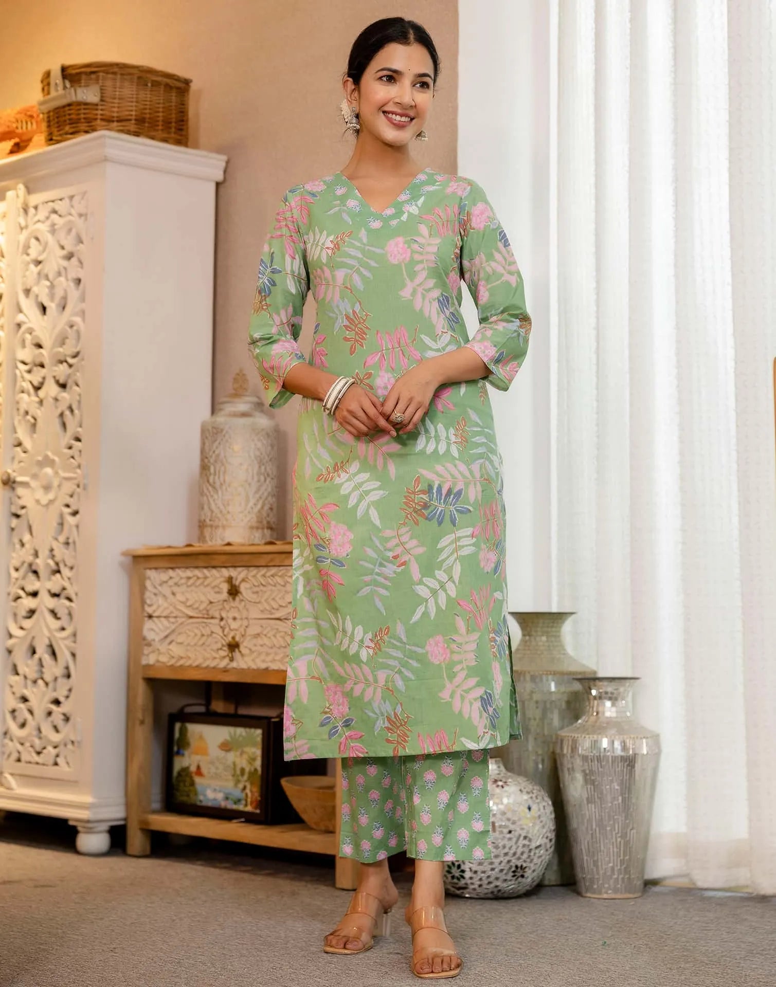 Skylee Light Green Cotton Printed Straight Kurta Set for Women