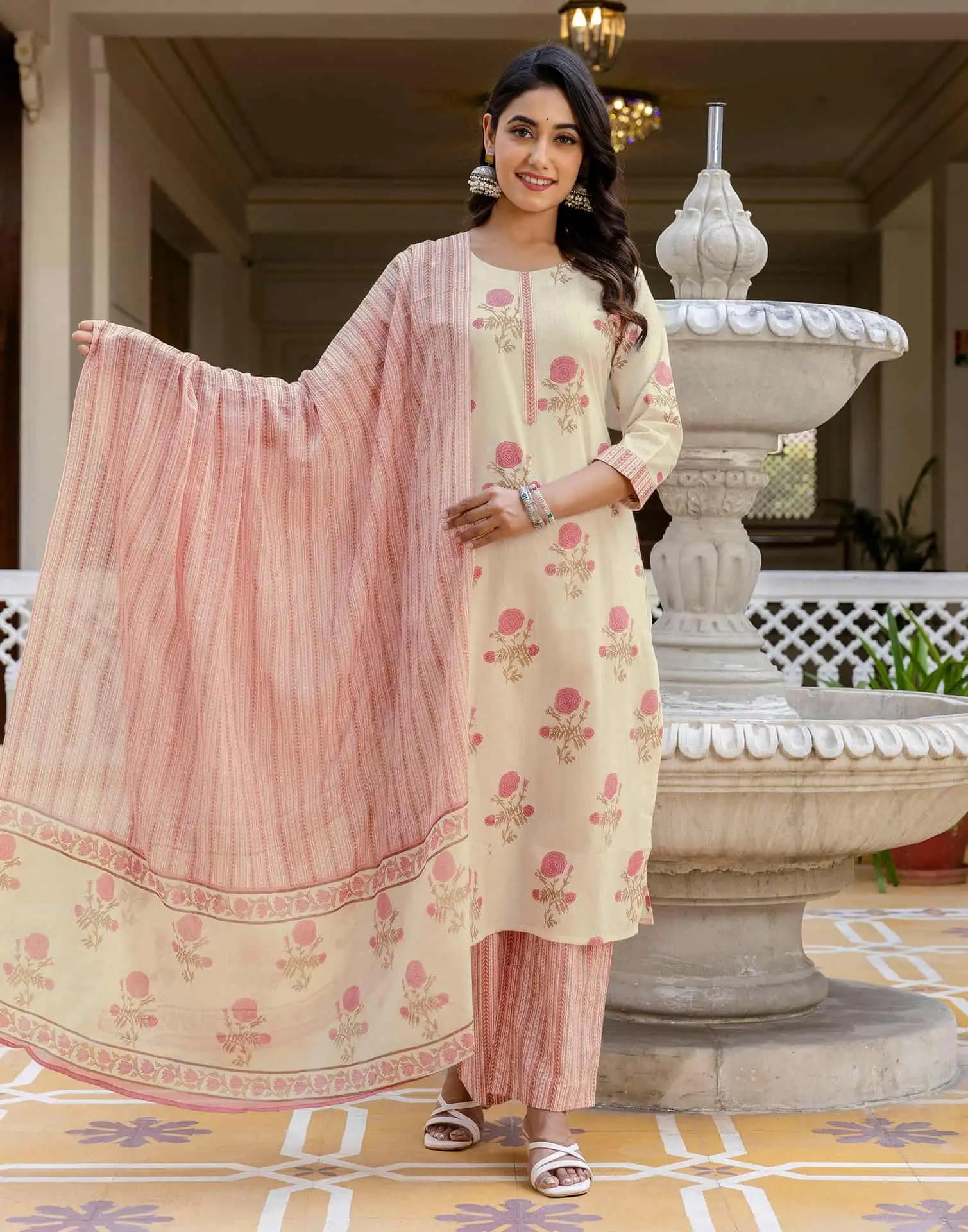 affordable round neck kurta set 