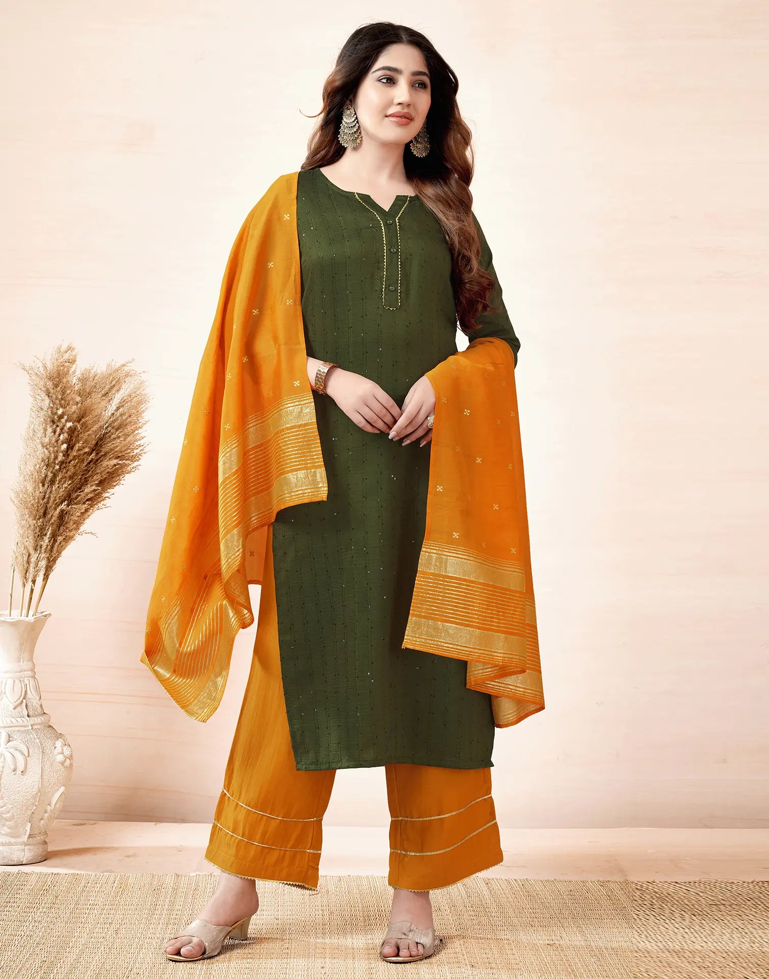 Chinnon Plain Straight 3 Piece Kurta Set
